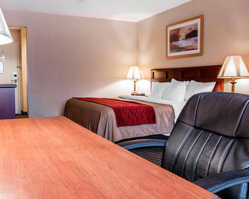 Hotel Comfort Inn (livonia)