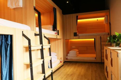 Albergue Desti Youth Park