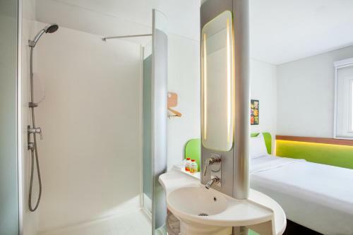 Hotel Ibis Budget Semarang Tendean