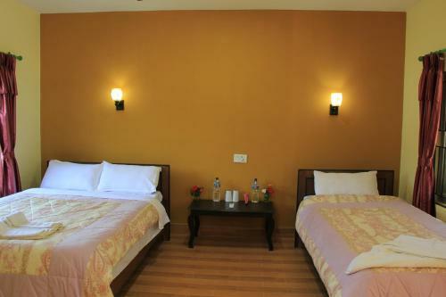 Hotel Chitwan Safari Camp & Lodge