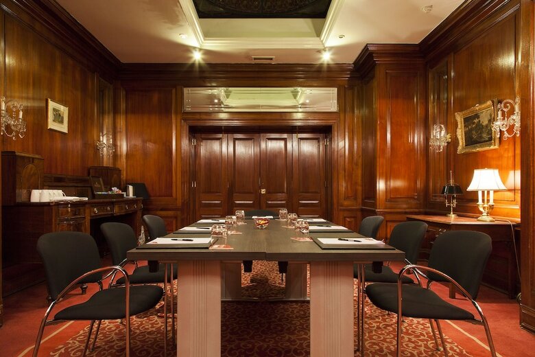 Hotel Thistle Hyde Park