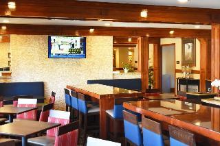 Hotel Quality Inn & Suites