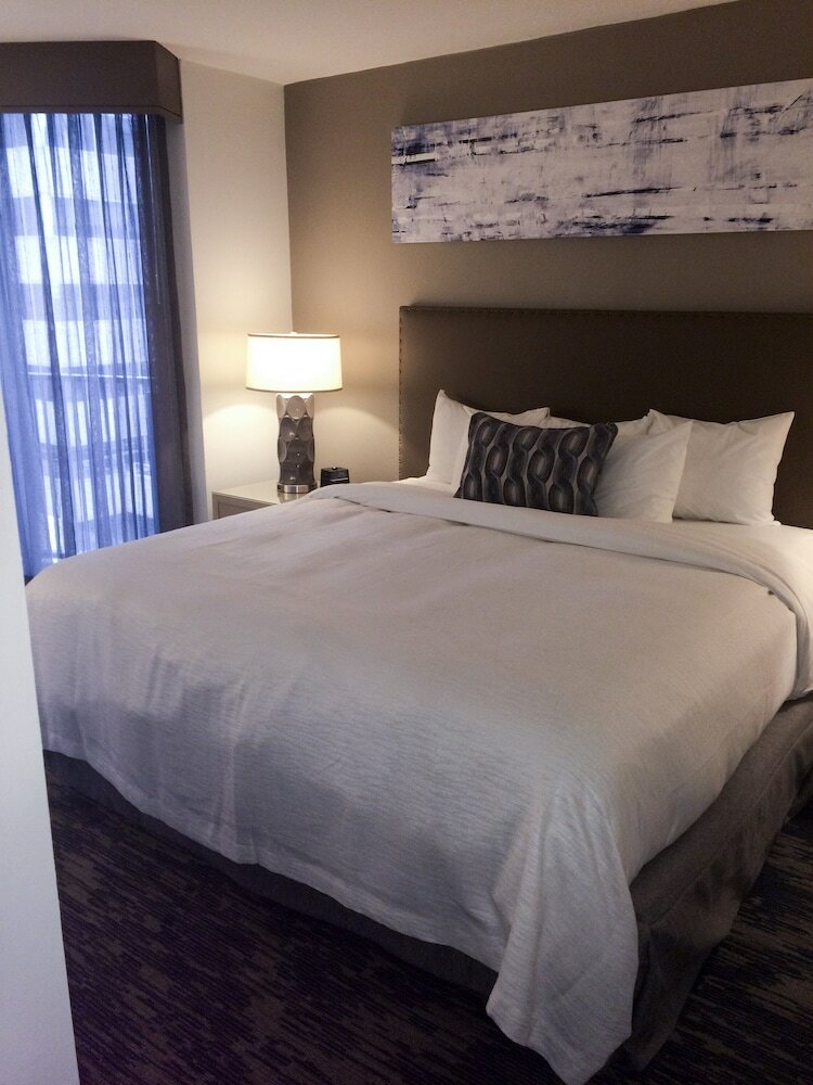 Hotel Embassy Suites Philadelphia - Center City