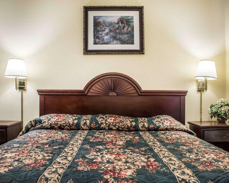 Hotel Econo Lodge Airport