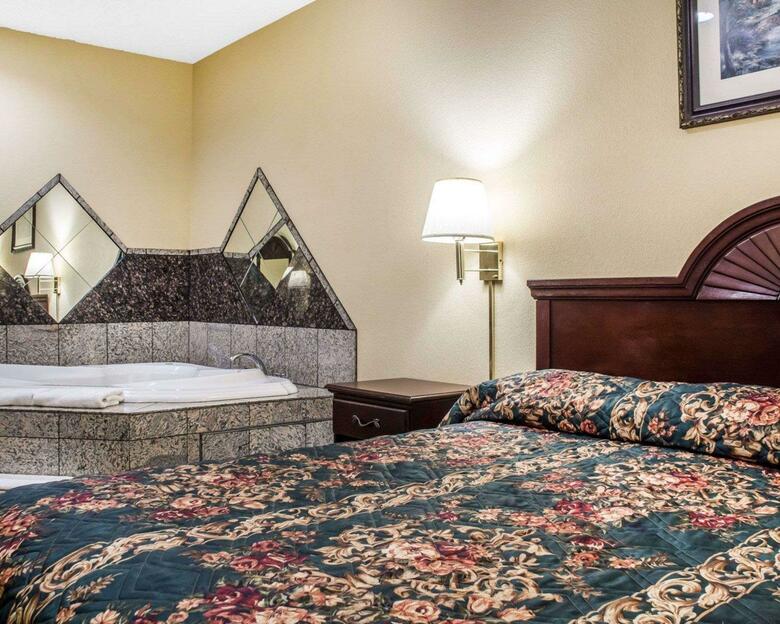 Hotel Econo Lodge Airport
