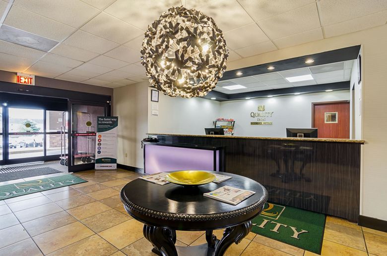 Hotel Quality Inn West End