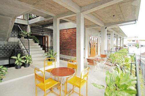 Hostal Pawon Cokelat Guesthouse