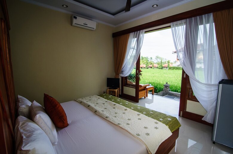 Hostal Puji Bungalow