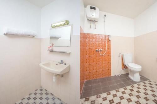 Hostal Oyo 524 Makuta Hotel