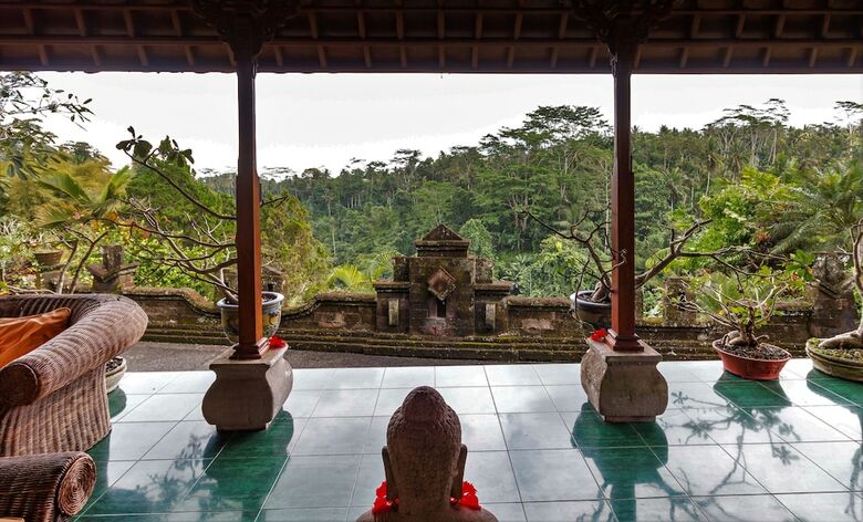Hotel Tanah Merah Resort & Gallery
