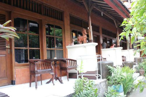 Hotel Agung And Sue Watering Hole I