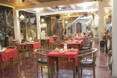Hotel Agung And Sue Watering Hole I
