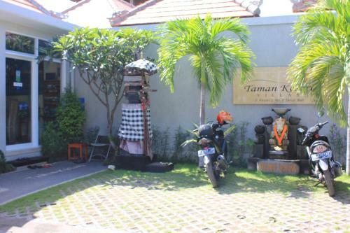 Taman Kesari Villas