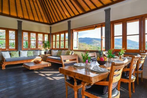 Villa Sumberkima Hill Retreat