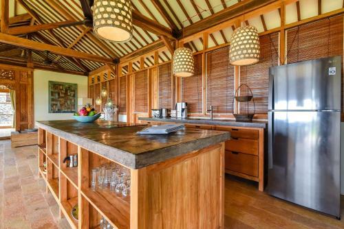 Villa Sumberkima Hill Retreat