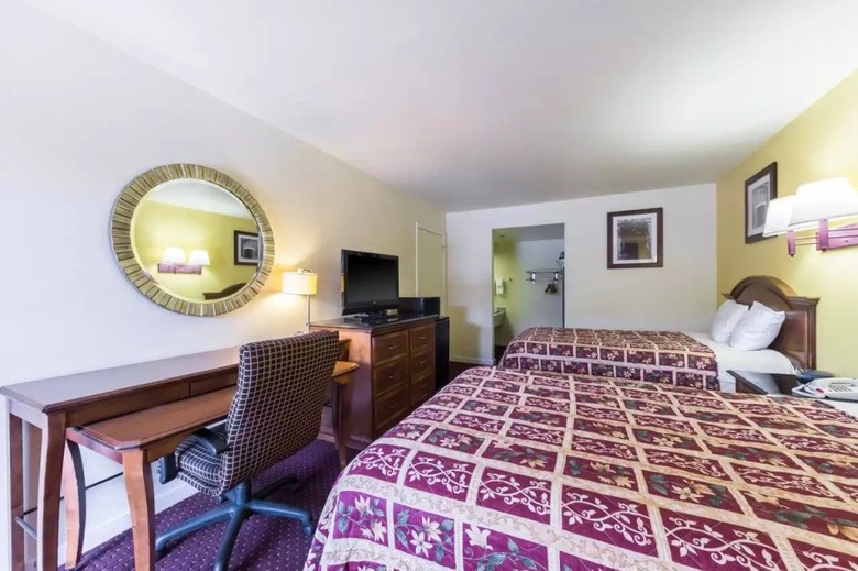 Hotel Rodeway Inn At Six Flags