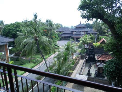 Hotel Club Bali Suites @ Legian Beach