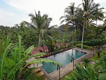 Hotel Pertiwi Bisma 1