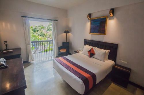 Hotel The Lokha Legian Resort And Spa
