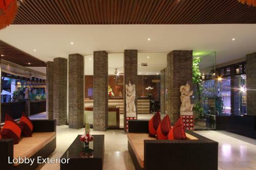Hotel The Lokha Legian Resort And Spa