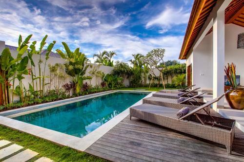 Echo Beach Villa