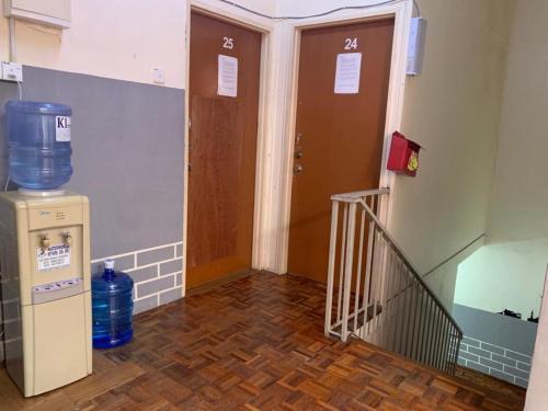 Hostal Yb House