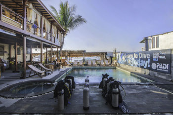 Hotel Pesona Resort