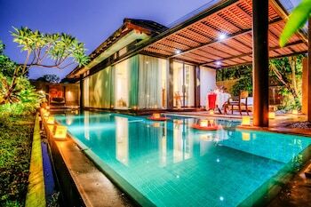 Javana Royal Villas