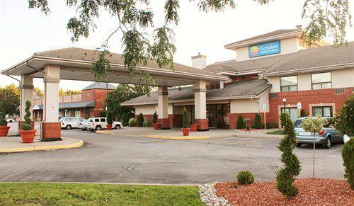 Hotel Comfort Inn & Suites Ambassador Bridge