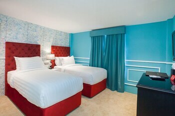Deluxcious Heritage Hotel