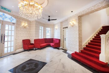 Deluxcious Heritage Hotel