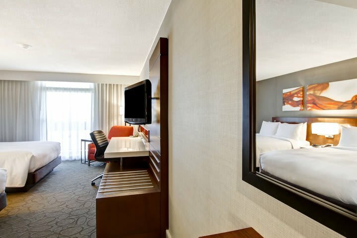 Delta Meadowvale Hotel And Conference Center