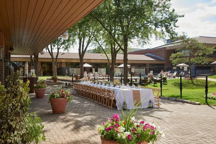 Delta Meadowvale Hotel And Conference Center