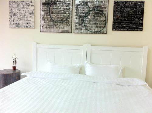 Hostal Home Space Art Guesthouse