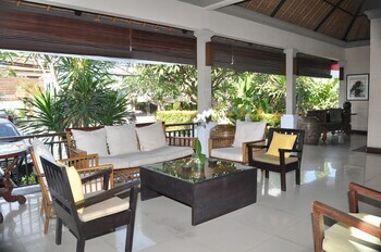 D'alang Alang Villas