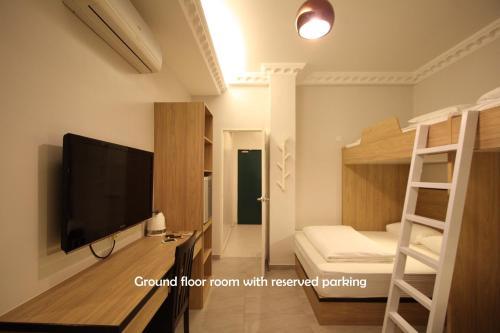 Hostal Shamrock Guest House