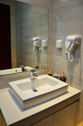 Moon Shine Apartment Hotel
