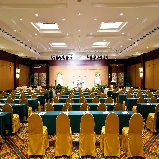 Hotel Grand Pacific Sovereign Resort