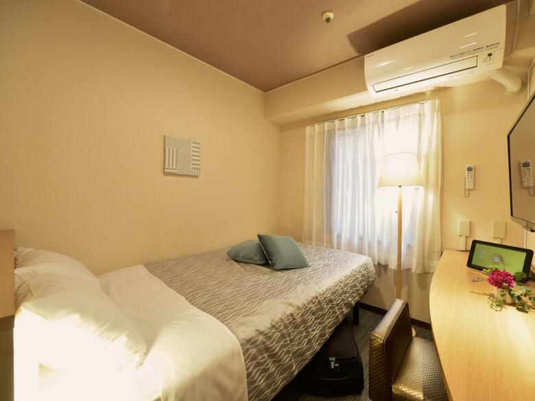 Yokohama Heiwa Plaza Hotel