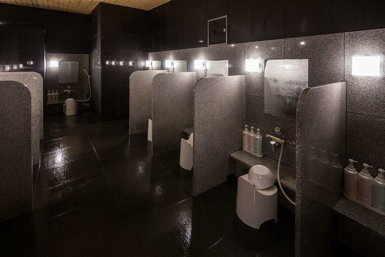 Apa Hotel Shinjuku Gyoenmae