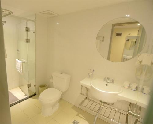 Hotel Hanting Express Jinan Baotuquan South Gate