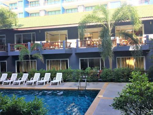 Hotel Aonang Village Resort