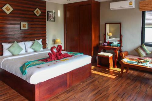 Hotel The Hip Resort @ Khao Lak
