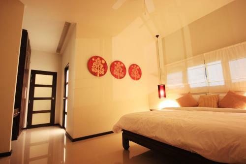 Two Villas Holiday Oriental Style Layan Beach