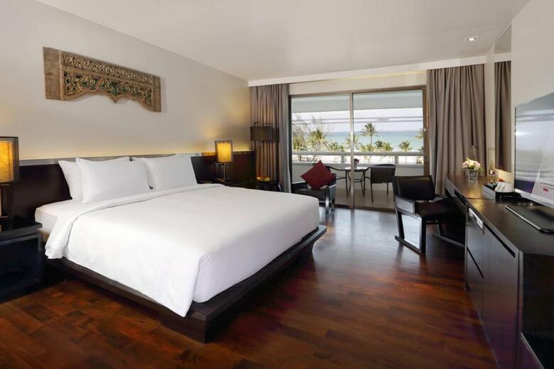 Hotel Le Meridien Phuket Beach Resort
