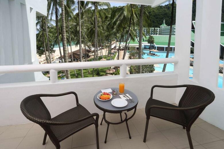 Hotel Le Meridien Phuket Beach Resort