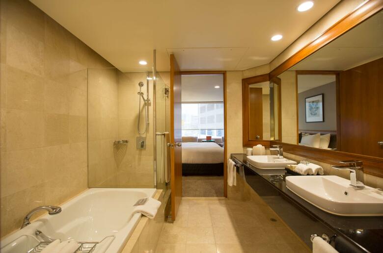 Hotel Stamford Plaza