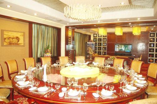 Luoyang Aviation Hotel