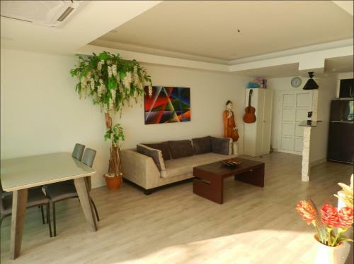 Apartamentos Jomtien Plaza Condotel