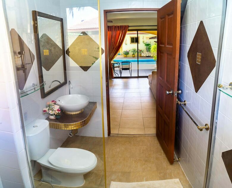 Coconut Paradise Villas